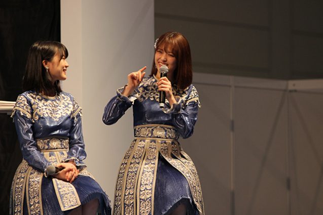 『C3AFA 香港』乃木坂46 Special Stageでトーク中の生田絵梨花、松村沙友理