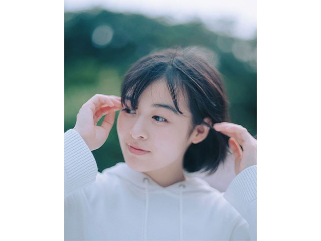 森 七菜、YOASOBIコンポーザー Ayaseを迎えた新曲「深海」8/20配信リリース決定