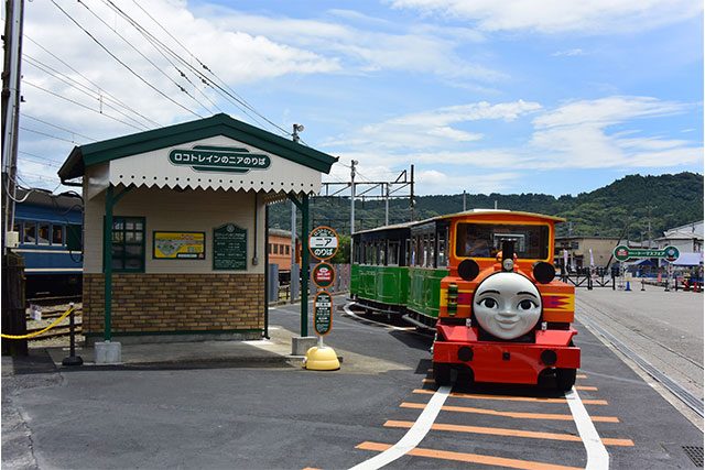 トーマスフェア会場を周回する「ロコトレインのニア」