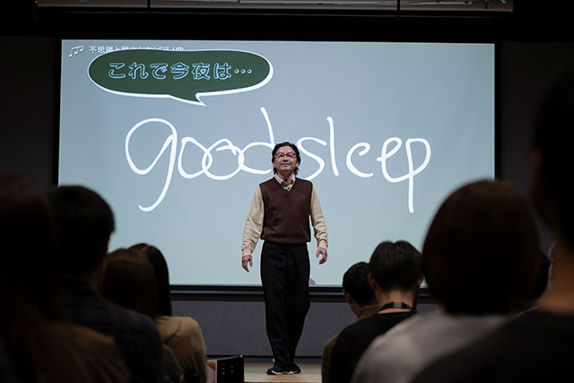 『サステナビリティDay2025』でネタを披露するマツモトクラブ