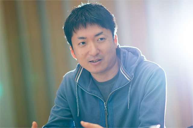 笑顔で語る中居佑輝