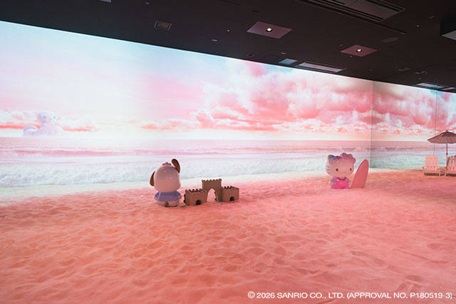 きれいな海辺を眺めながら、思わずポチャッコの隣に座りたくなる「Beach」